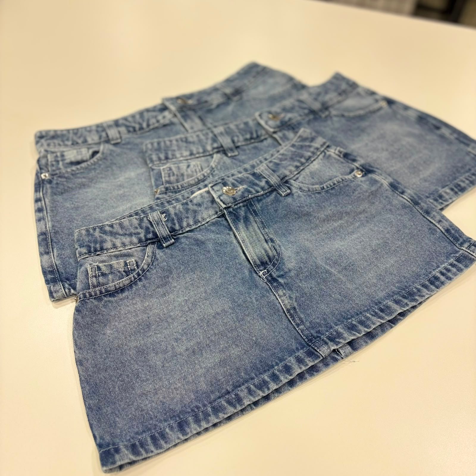 MINI DENIM TIRO MEDIO