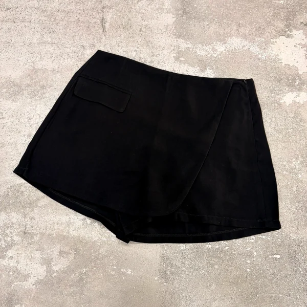 SHORT POLLERA