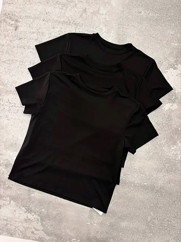 REMERA BASIC BLACK