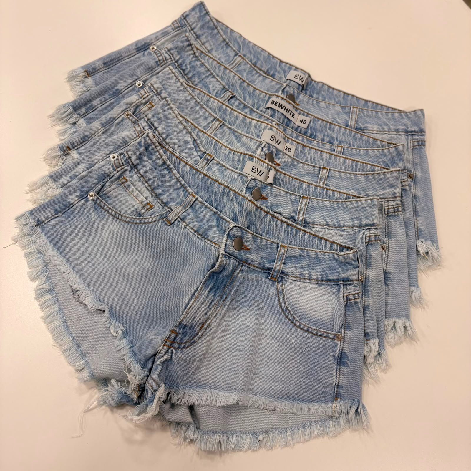 SHORT TIRO BAJO FLECOS