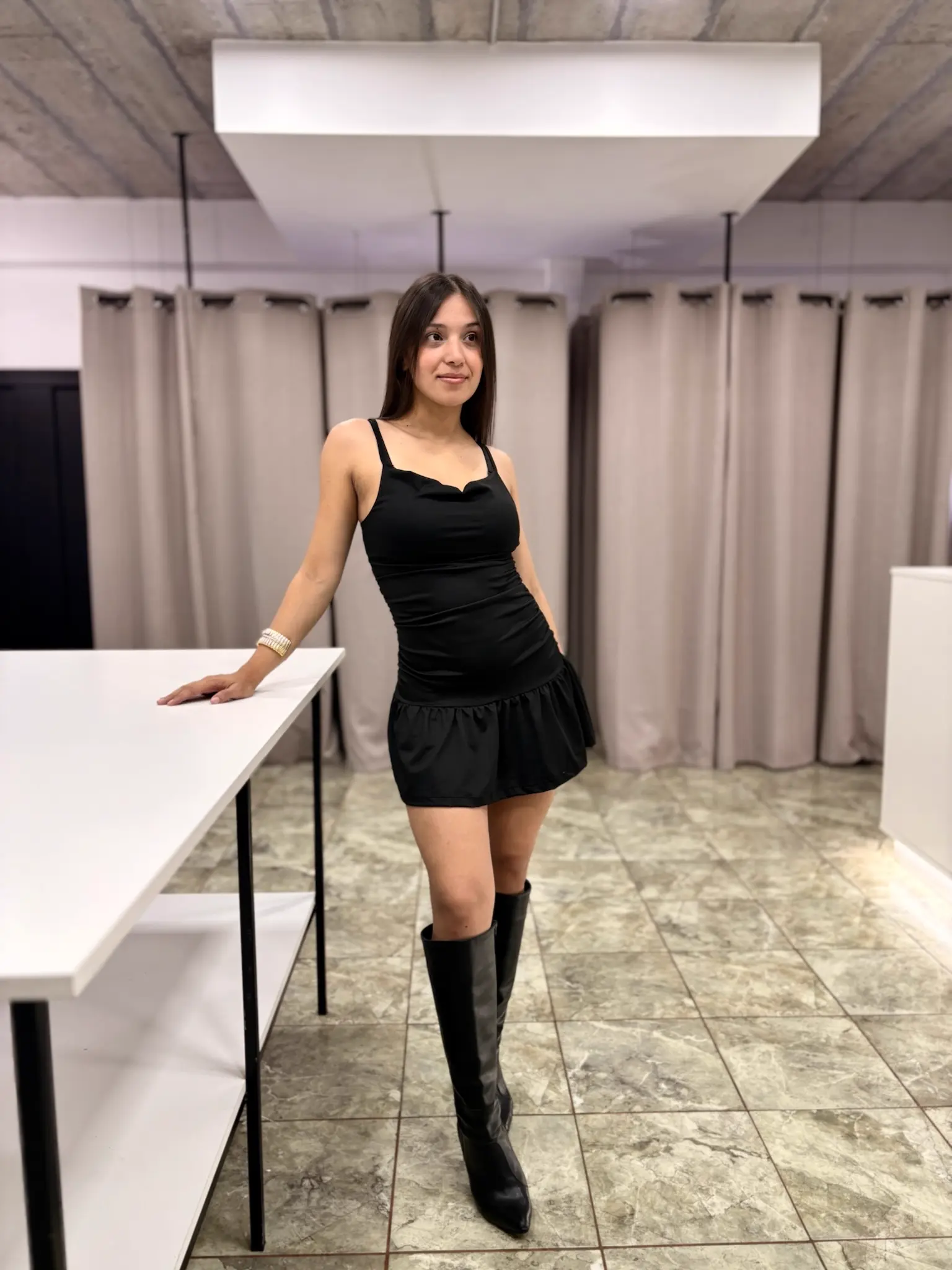 VESTIDO LYCRA CON VOLADOS - vista 2