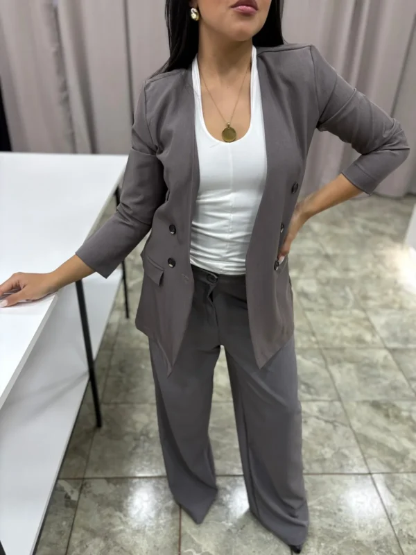 BLAZER CON BOTONES