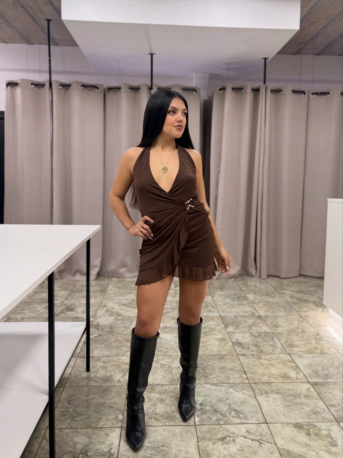 VESTIDO CON TUL