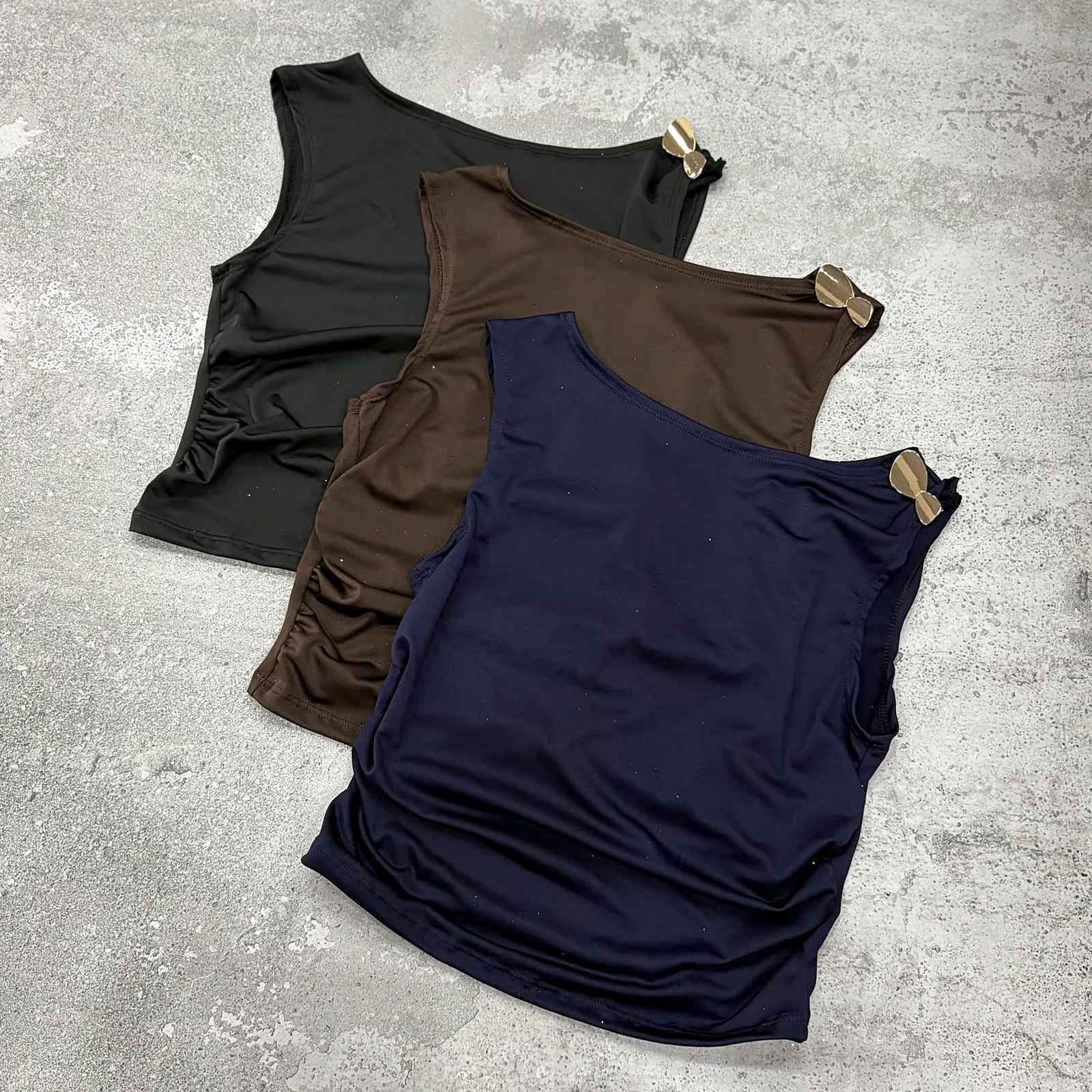 TOP MUSCULOSA HEBILLA
